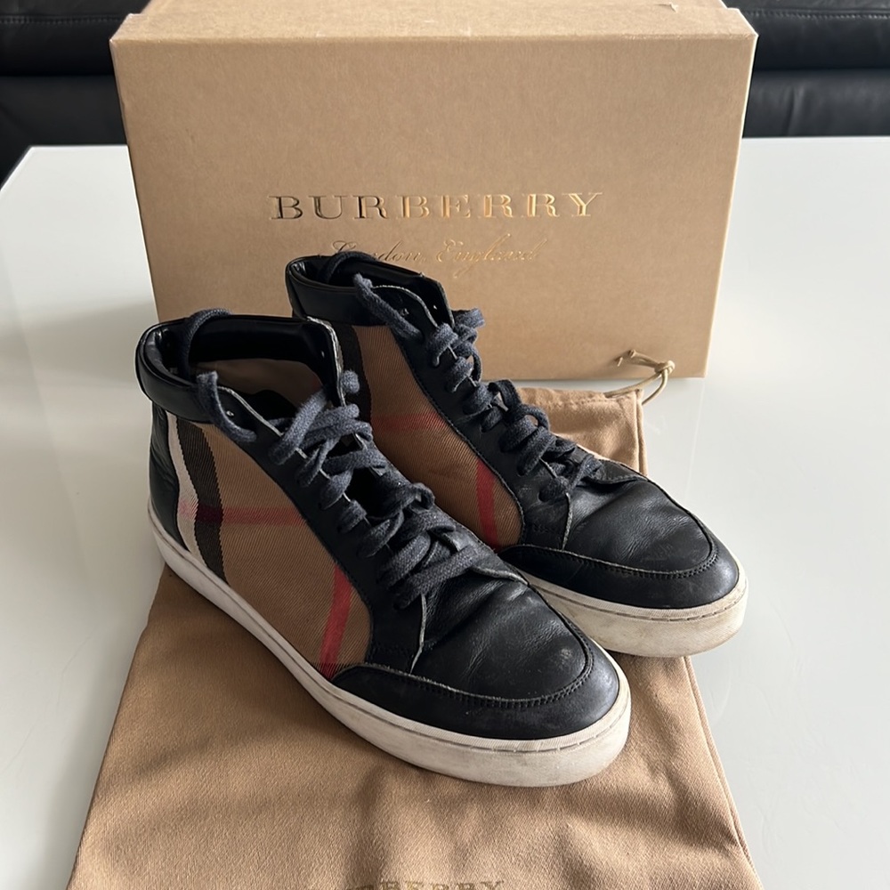 Burberry sneakers